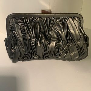 Silver clutch no name